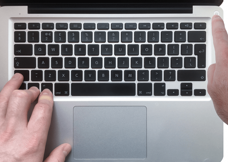 restart macbook air using keyboard